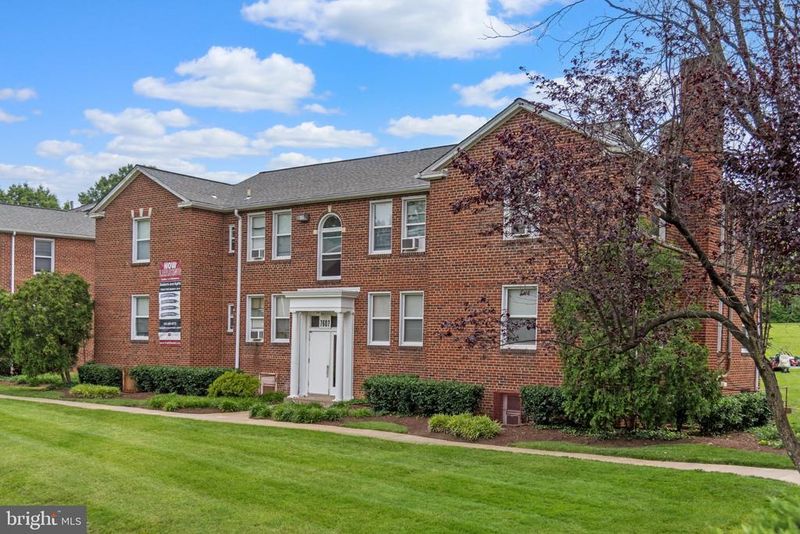 7615 Eastern Ave #203, Takoma Park, MD 20912