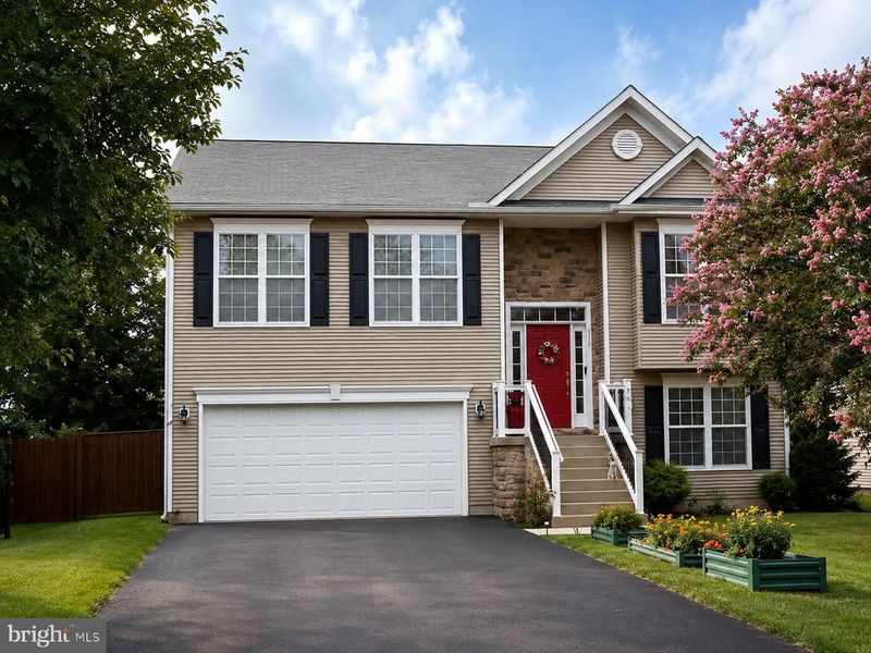 326 Margate Dr, Glen Burnie, MD 21060