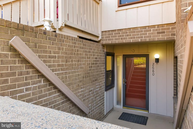 2680 Glengyle Dr #29, Vienna, VA 22181