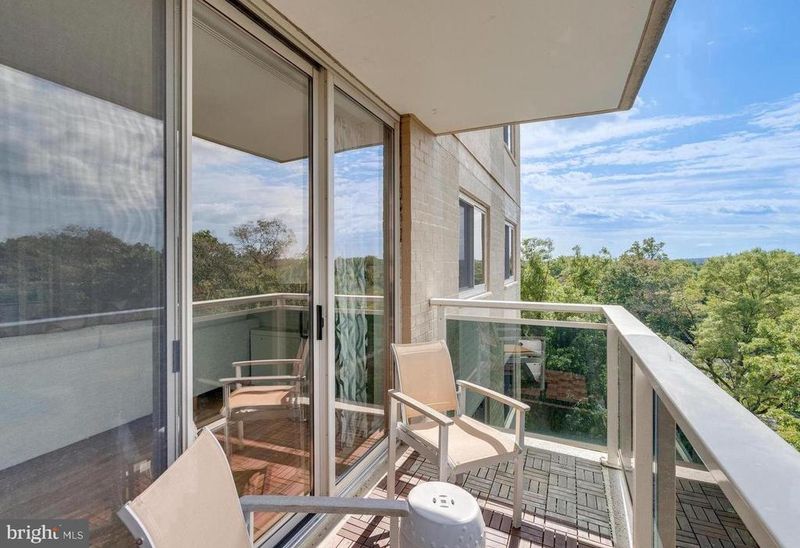 7333 New Hampshire Ave #812 S, Takoma Park, MD 20912