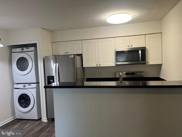 8607 Beekman Pl #7B, Alexandria, VA 22309