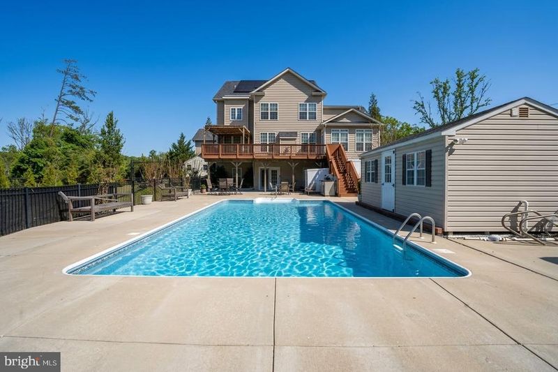 11 Sweet William Dr, Stafford, VA 22554