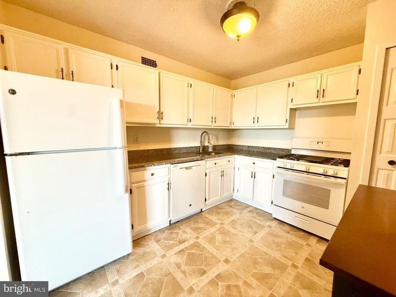 5225 Pooks Hill Rd #708S, Bethesda, MD 20814