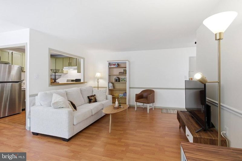 6135 Leesburg PIKE #206, Falls Church, VA 22041