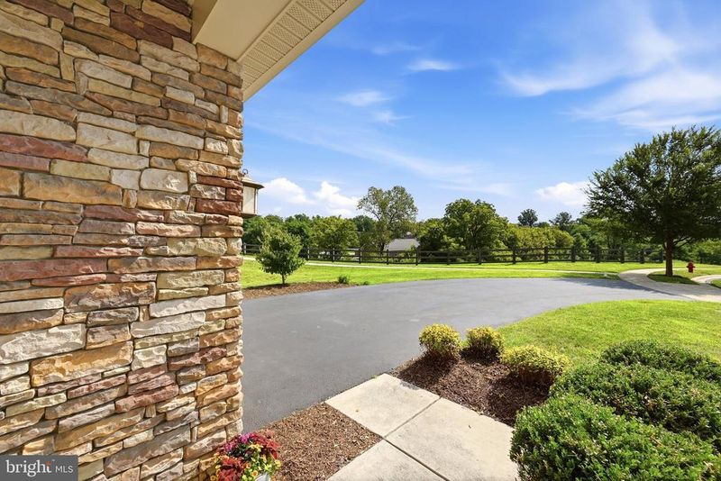 1241 Drydock St, Brunswick, MD 21716