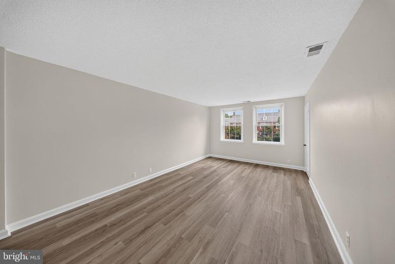 4210 36th St S #B2, Arlington, VA 22206