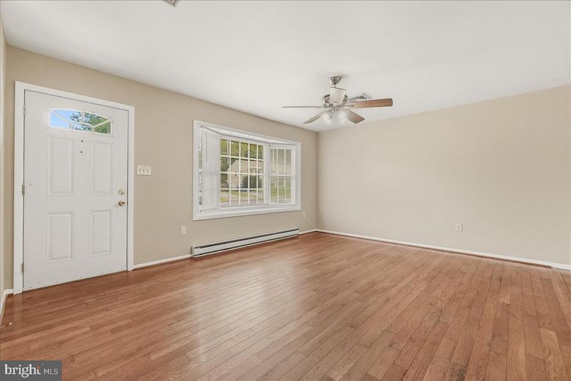 45 Concord Dr, Brunswick, MD 21716