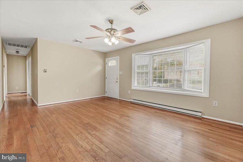 45 Concord Dr, Brunswick, MD 21716