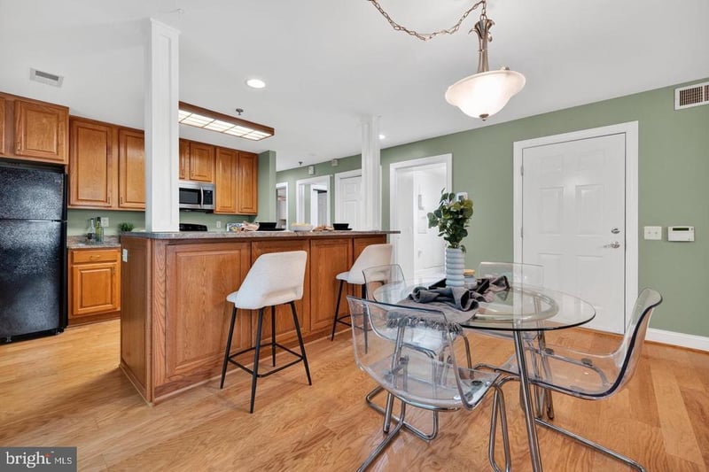 9743 Winery Ct, Gaithersburg, MD 20879