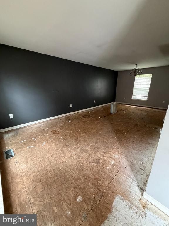 9939 Harmony Ln, Laurel, MD 20723