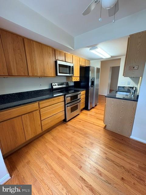 5017 Head Ct, Fairfax, VA 22032