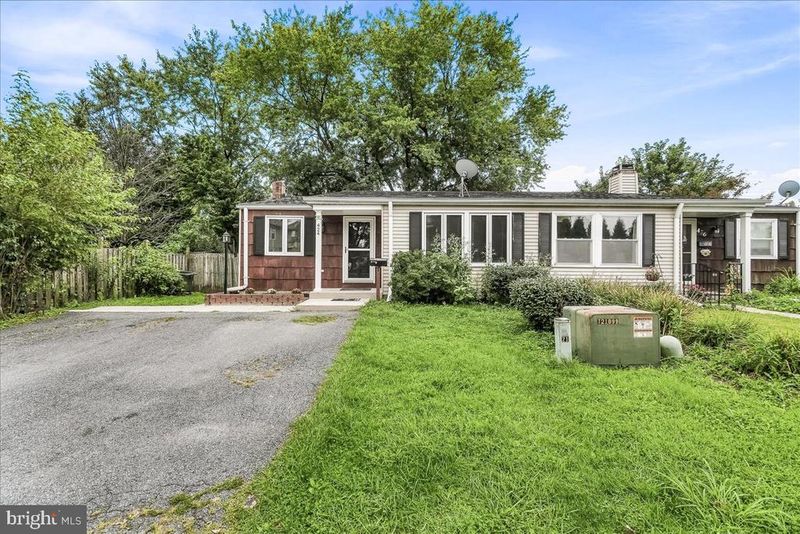 424 Heather Ridge Dr, Frederick, MD 21702