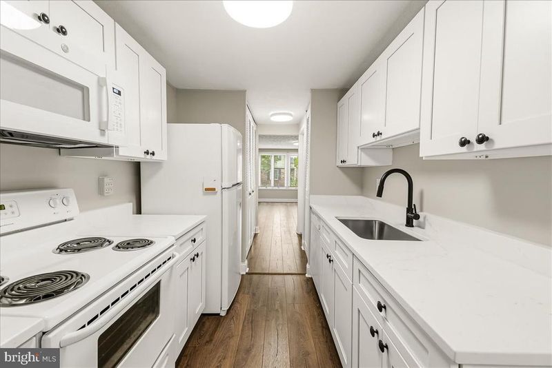 424 Heather Ridge Dr, Frederick, MD 21702