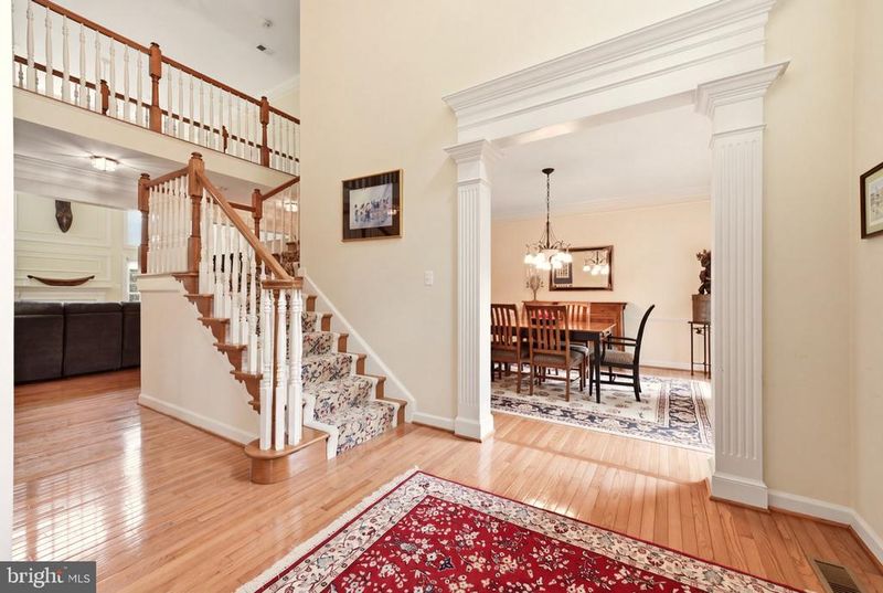 16522 Harbour Town Dr, Ashton, MD 20861