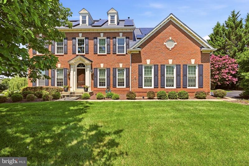 16522 Harbour Town Dr, Ashton, MD 20861