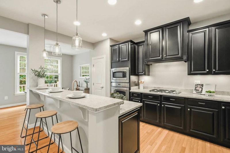 525 Deep Creek Vw, Annapolis, MD 21409