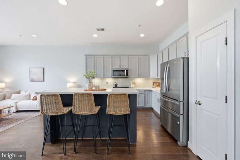 23925 Catawba Hill Dr, Clarksburg, MD 20871