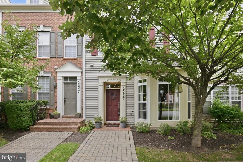 23925 Catawba Hill Dr, Clarksburg, MD 20871
