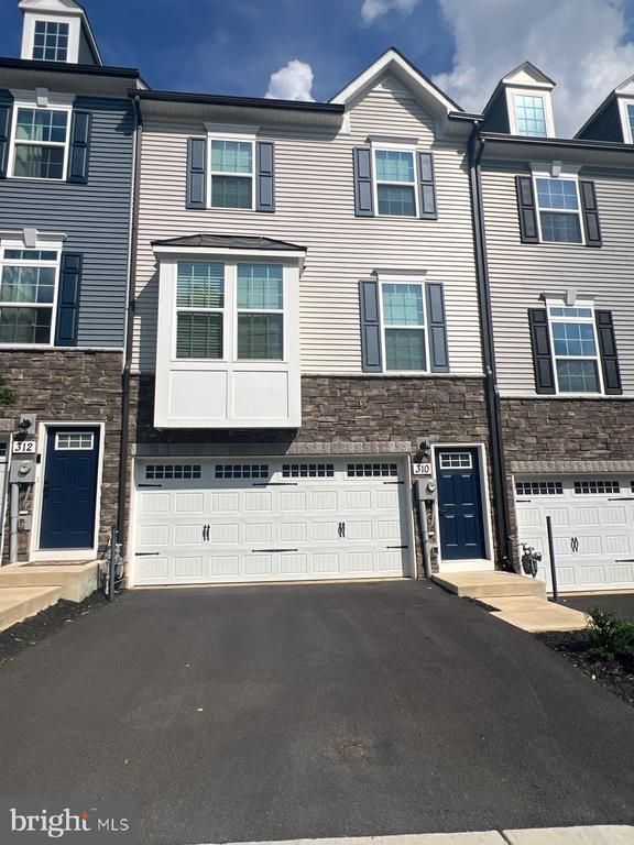 310 Schaffer Dr, Frederick, MD 21702