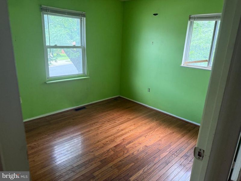 400 Carrollton Dr, Frederick, MD 21701