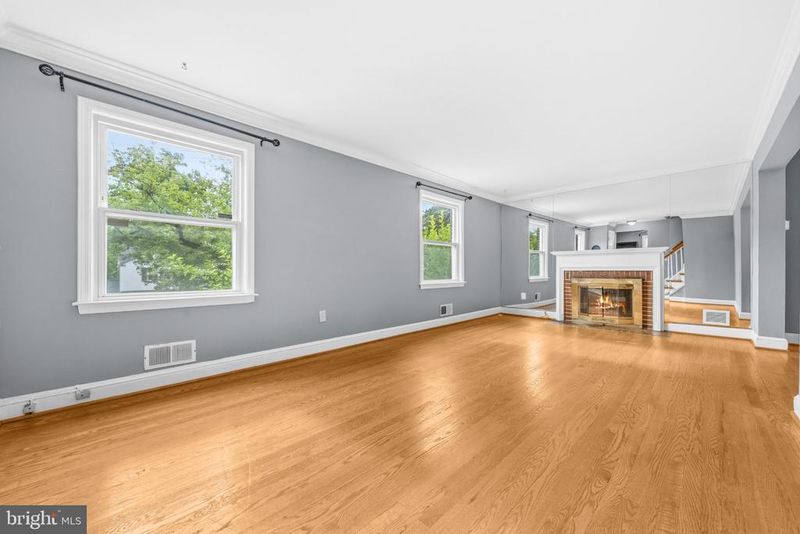 2420 59th, Cheverly, MD 20785