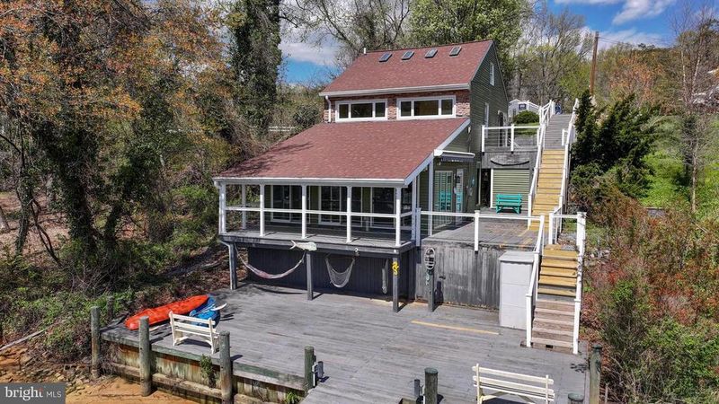 811 Long Cove Rd, Glen Burnie, MD 21060
