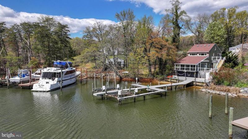 811 Long Cove Rd, Glen Burnie, MD 21060