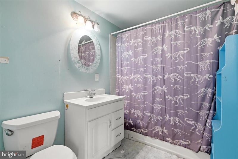 2506 S Eads St, Arlington, VA 22202