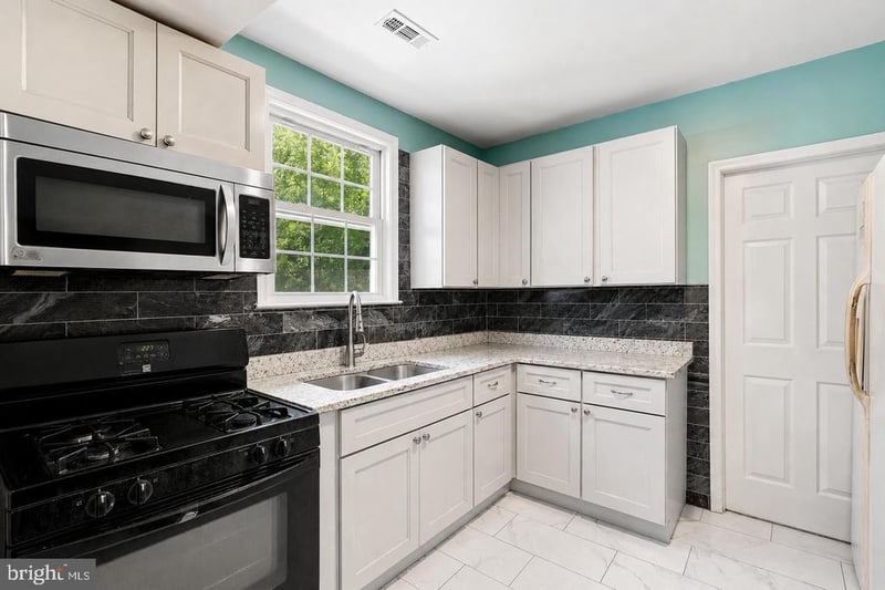 2506 S Eads St, Arlington, VA 22202