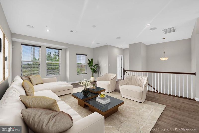 3210 Tribune Ct, Hyattsville, MD 20782