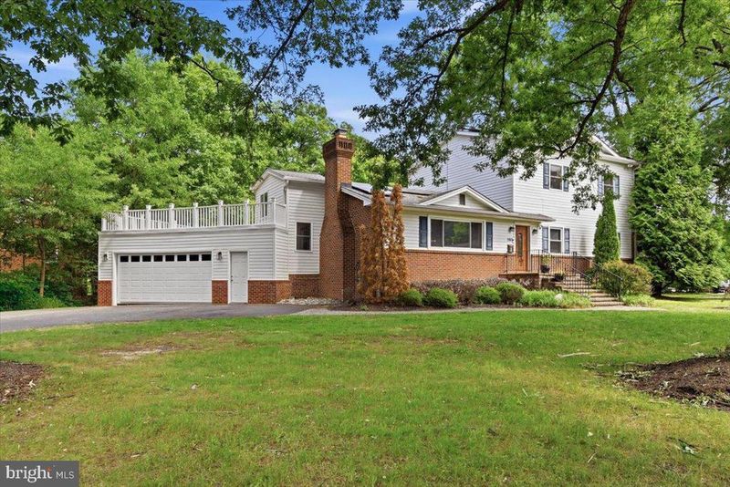2617 N Stevens St, Alexandria, VA 22311