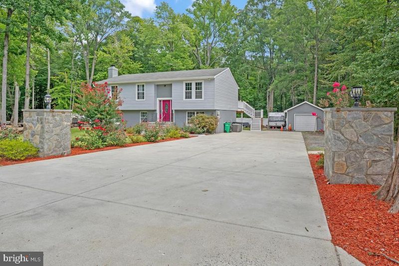 16208 Manning Rd W, Accokeek, MD 20607