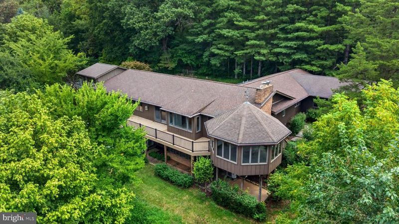 4513 Timbery Dr, Jefferson, MD 21755