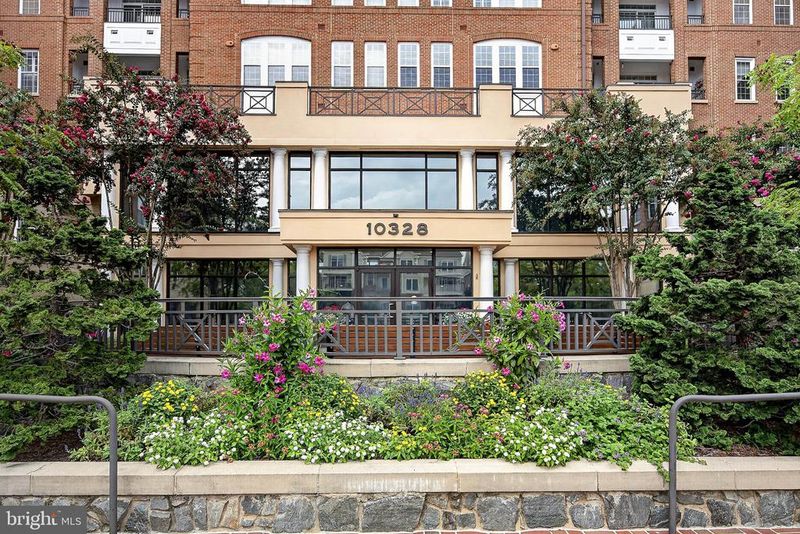 10328 Sager Ave #414, Fairfax, VA 22030