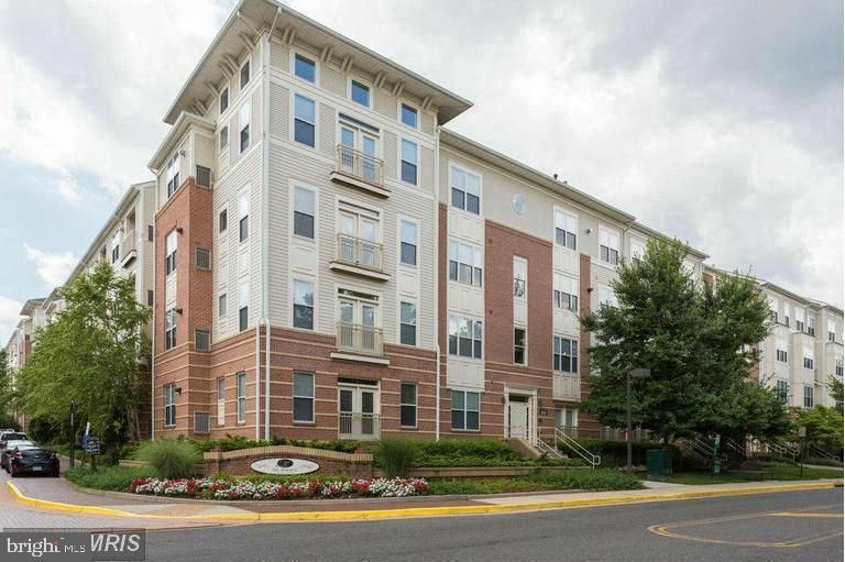 2765 Centerboro Dr #348, Vienna, VA 22181