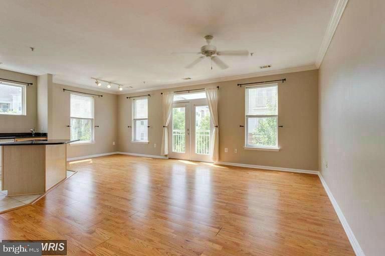 2765 Centerboro Dr #348, Vienna, VA 22181