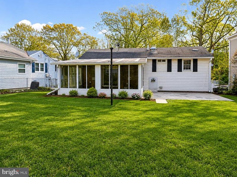 3902 Lawrence Ave, Kensington, MD 20895