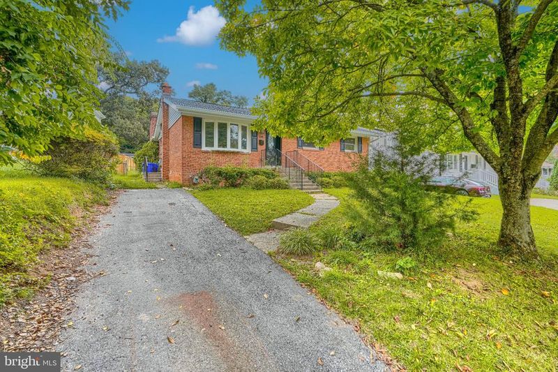 11305 Mapleview Dr, Silver Spring, MD 20902