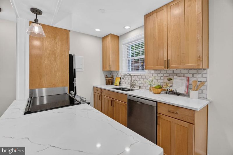4614 28th Rd S #C, Arlington, VA 22206