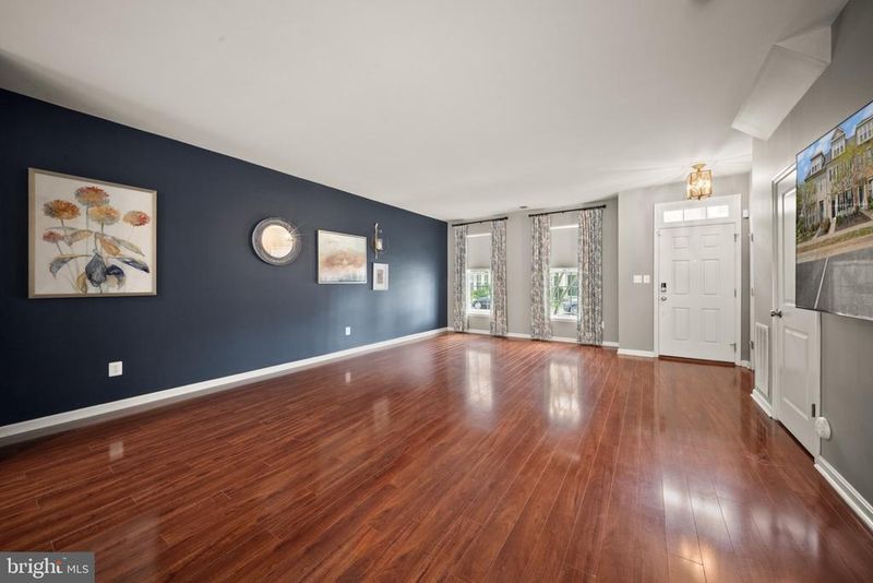 11976 Benton Lake Rd, Bristow, VA 20136