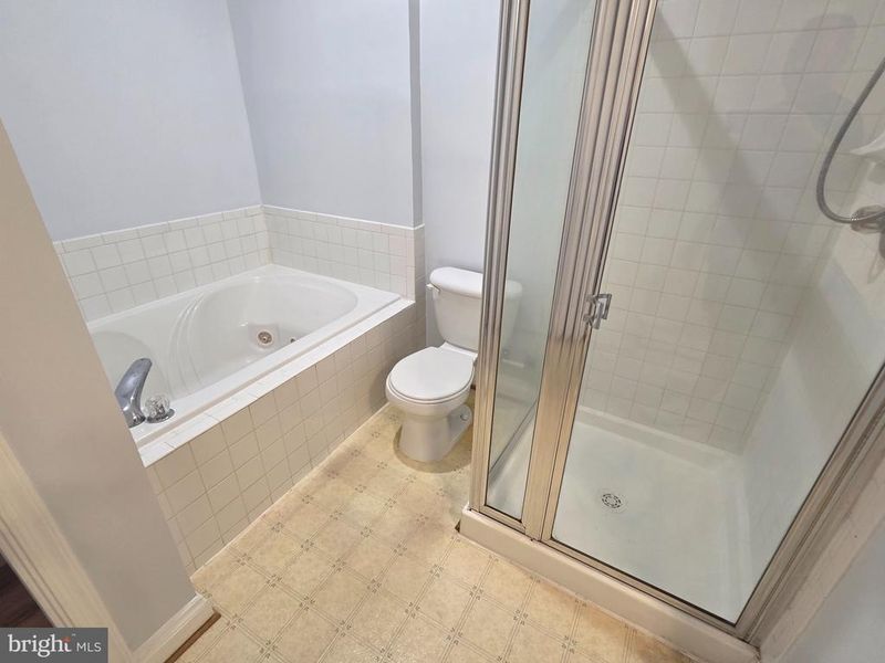 2749 Middle Neck Rd, Odenton, MD 21113