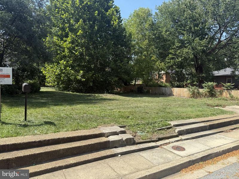 4204 37th St, Brentwood, MD 20722