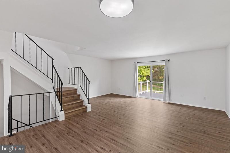 6082 Majors Ln, Columbia, MD 21045