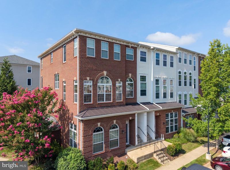 6142 Aster Haven Cir, Haymarket, VA 20169