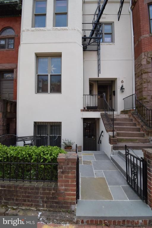 2112 O St NW #1, Washington, DC 20037