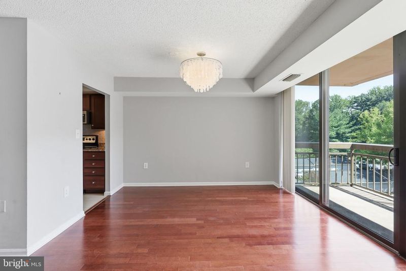 2230 George C Marshall Dr #420, Falls Church, VA 22043
