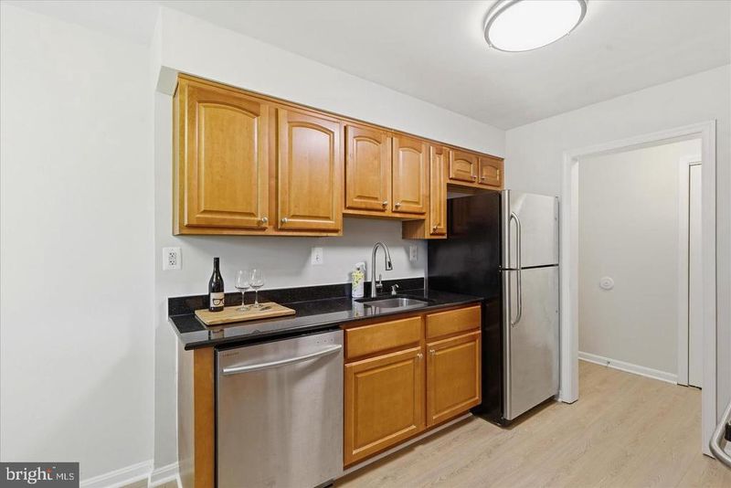 3334 Spring Ln #B-46, Falls Church, VA 22041