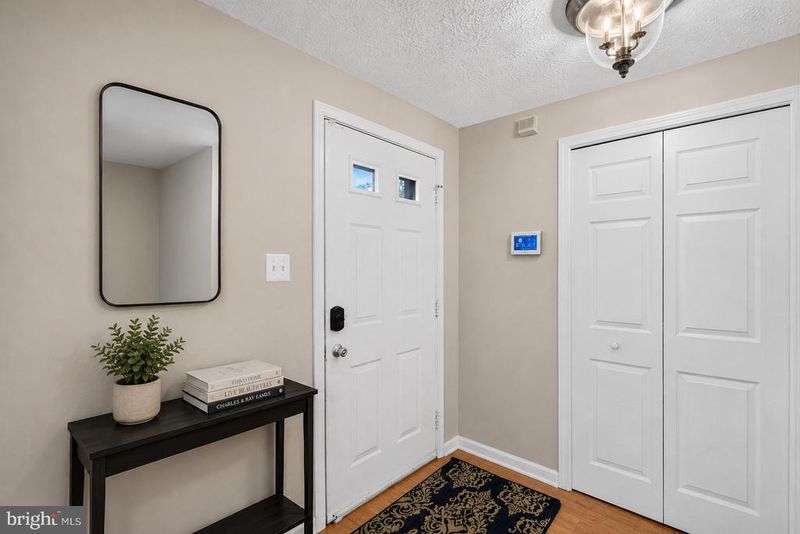 10632 Delfield Ct, Laurel, MD 20723
