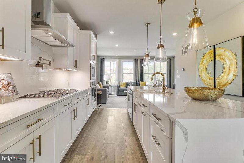 6815 16th St NW, Washington, DC 20012