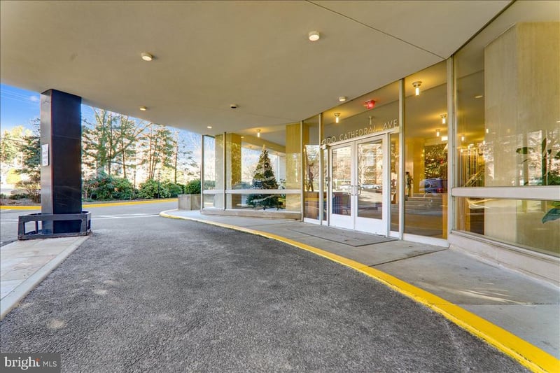 4200 Cathedral Ave NW #716, Washington, DC 20016